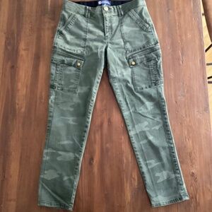 Democracy Absolution Camo Cargo Pants | Women’s Size 6 | Stretch Utility Skinny